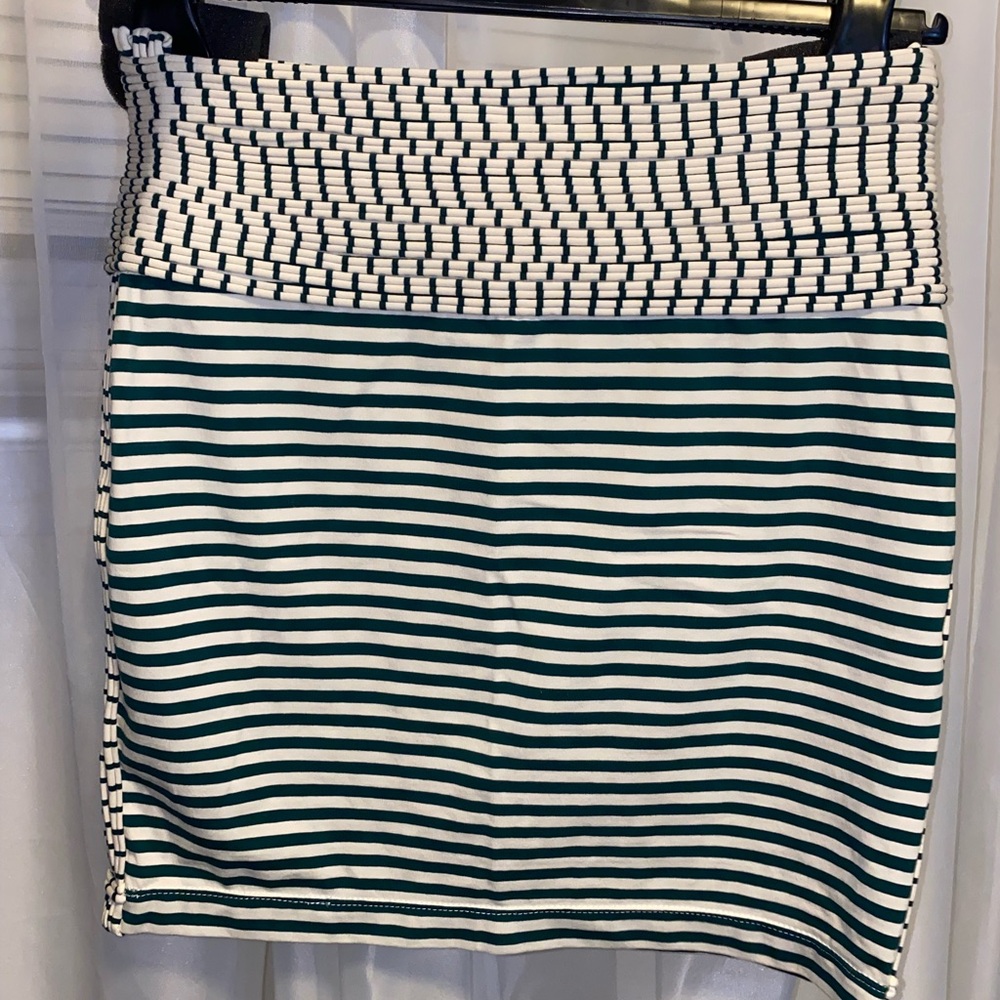 Striped mini skirt